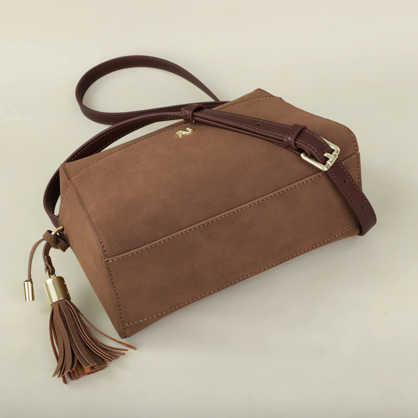 PG Lightweight Fall /Classic 2026 Fashion Design Slash Bag, High-End Minimalist Elegant Women's Square Satchel, Classic Design