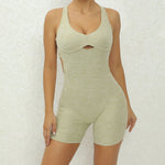 Load image into Gallery viewer, Seamless Performance Yoga Tank Top | Débardeur de Yoga Sans Coutures Haute Performance
