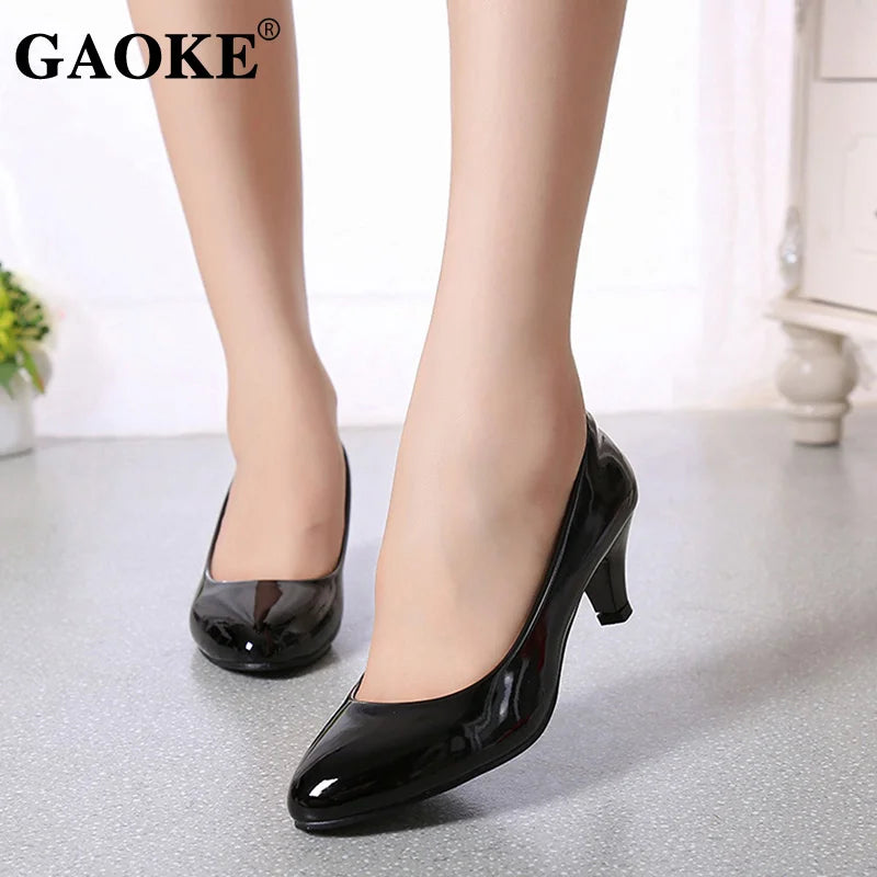 Women's Pointed Toe Pumps | OWNLUXE