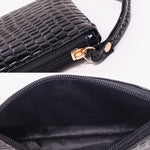 Load image into Gallery viewer, Wristlet Wallet
