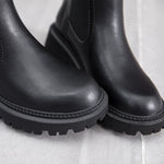 Load image into Gallery viewer, Genuine Retro Leather Boots
