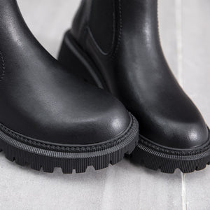 Genuine Retro Leather Boots